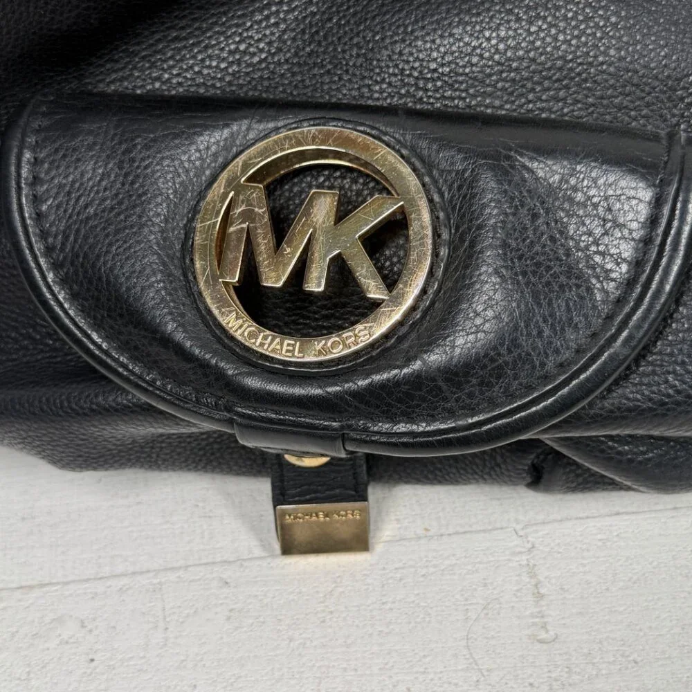 Michael Kors Black Leather Hobo Shoulder Bag Gold MK Logo Zip Top Medium